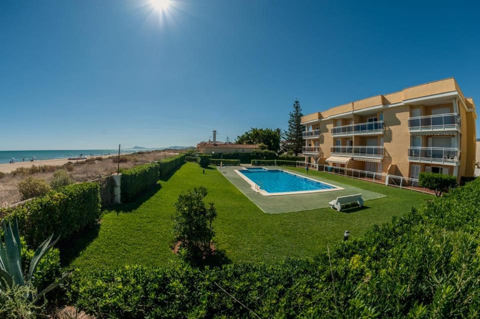 Apartamento Nat En Primera Linea De Playa Playa De Xeraco Exterior photo